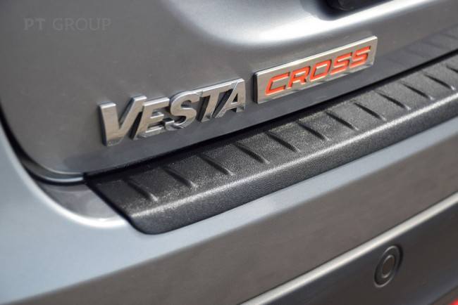 Накладка на задний бампер (ABS) LADA Vesta SW Cross (2017-н.в.) купить в интернет-магазине tuning63